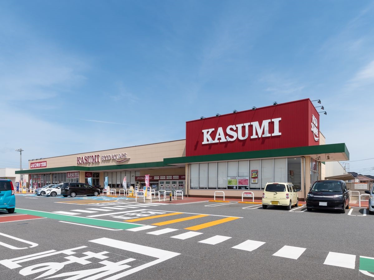 カスミ フードスクエア ライフガーデン神栖店まで約1.8km（徒歩23分／車で約5分）　ゆったりとした店内に様々な商品が販売しており、お仕事帰りの買い物にも便利です。お弁当やお惣菜も販売しており、忙しい毎日の心強い味方です。【営業時間】9:00～24:00