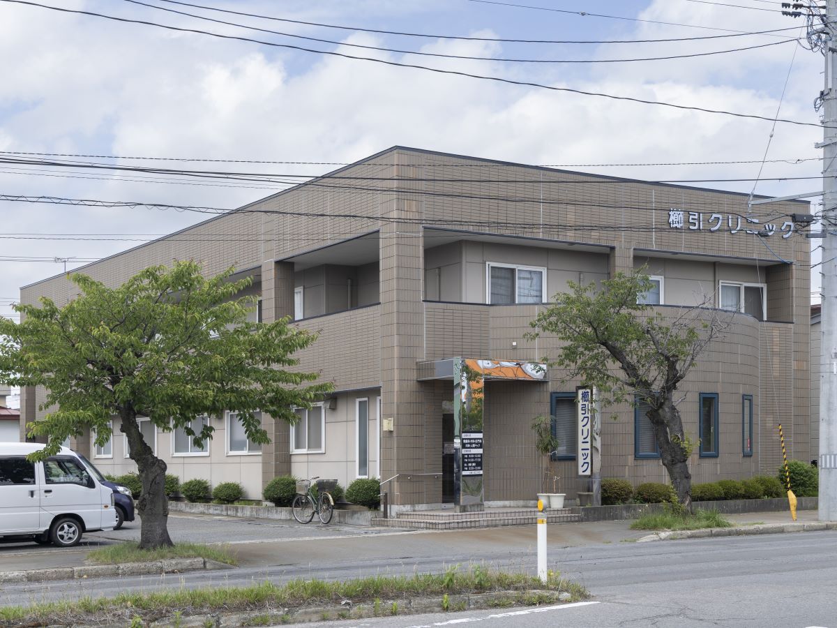 櫛引クリニックまで約1.1km（徒歩14分）　内科から外科まで幅広い分野を診療しており、もしもの時に近くにあると安心です。