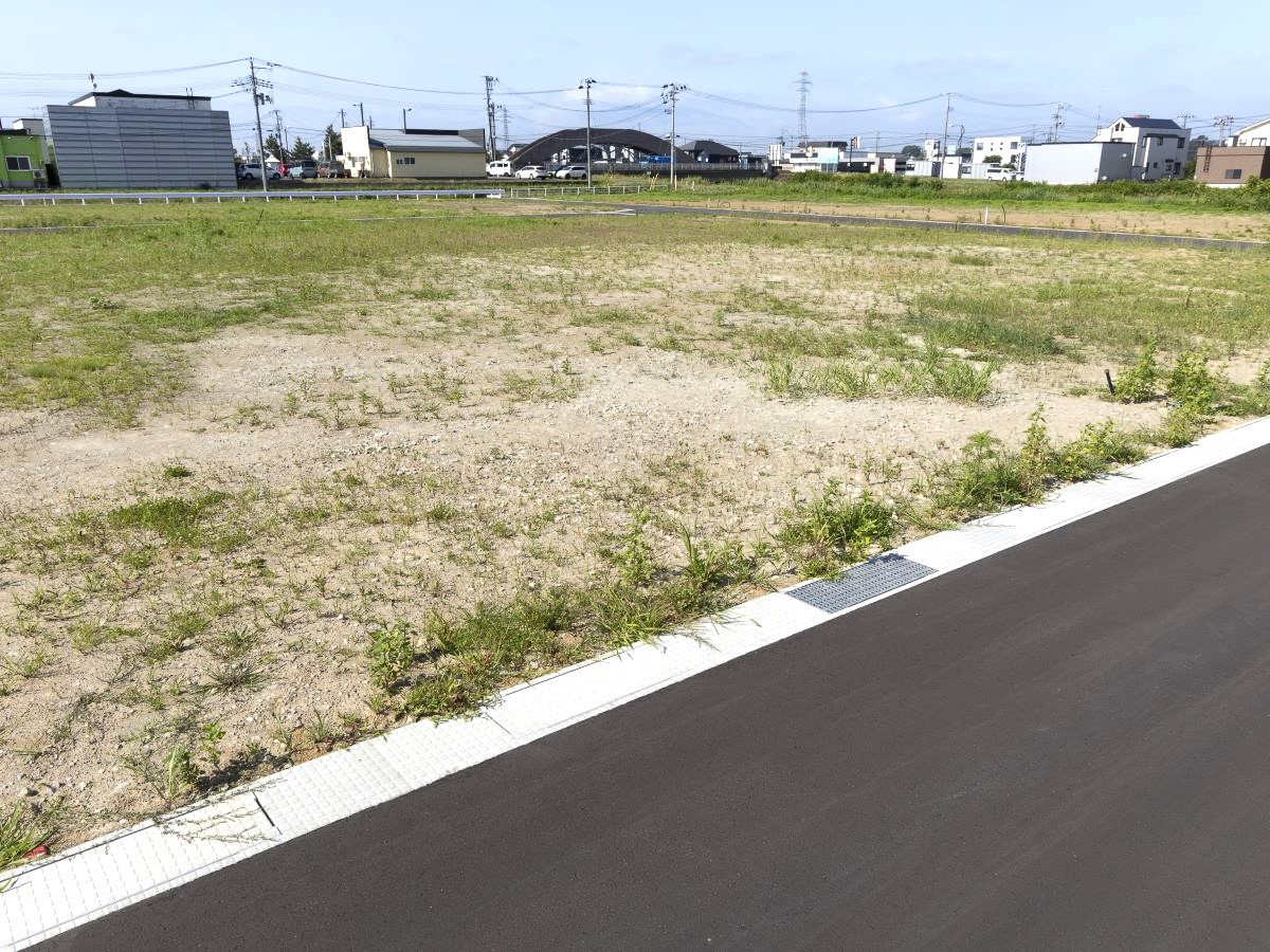 区画78、79　お家のレイアウトが考えやすい、きれいな四角い整形地です。　