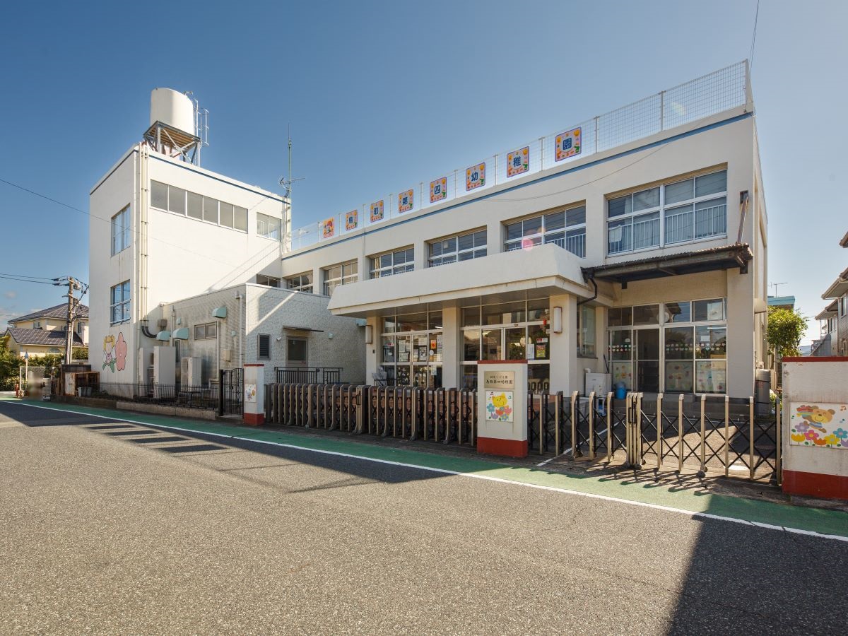 鳥取第四幼稚園まで約805m（車で約3分）　送り迎えも手間にならない距離ですね。