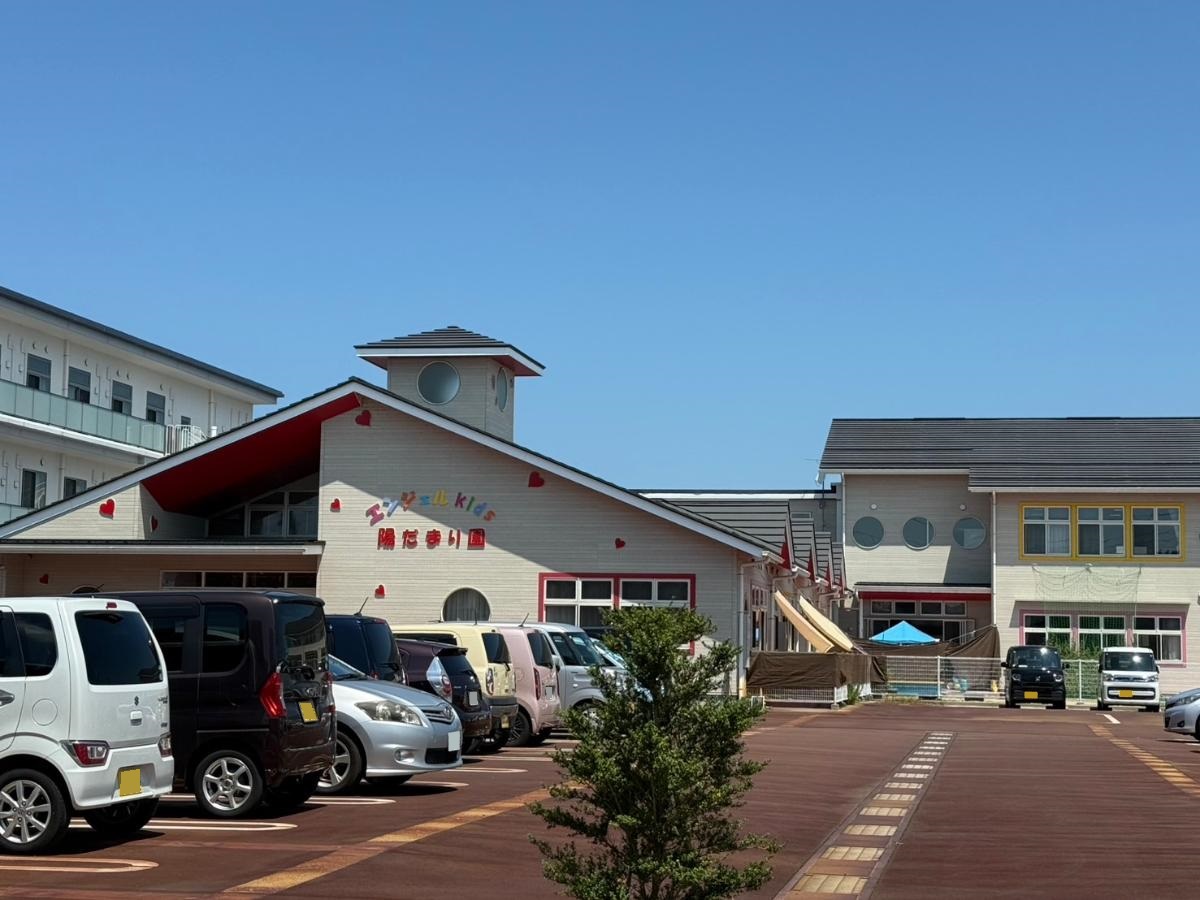 エンジェルkiｄｓ陽だまり園まで約500m～660m（徒歩7分～9分）　認定こども園です。共働きのかたも安心ですね。