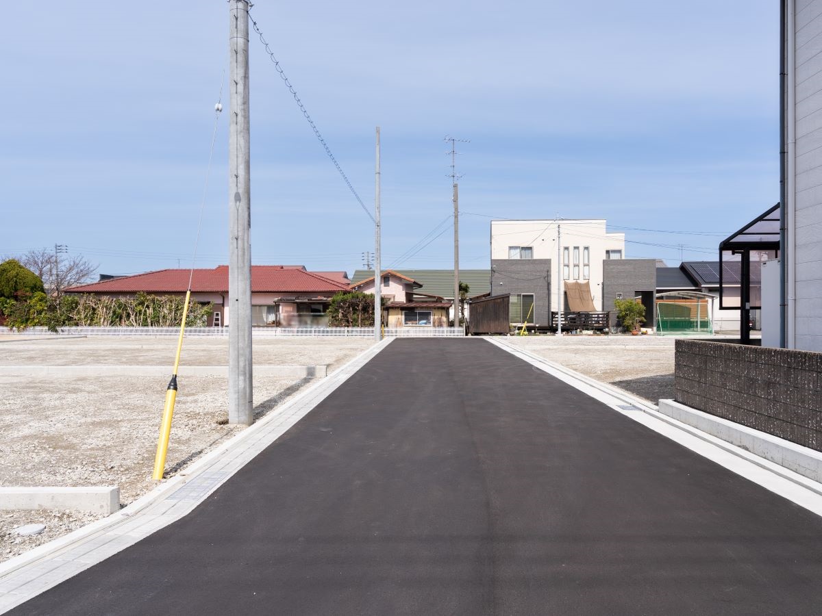 区画2、3、5、6前面道路　