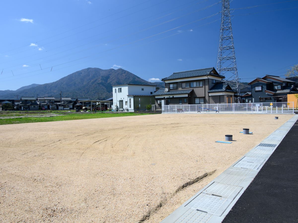[区画13、14]全区画50坪以上です。　