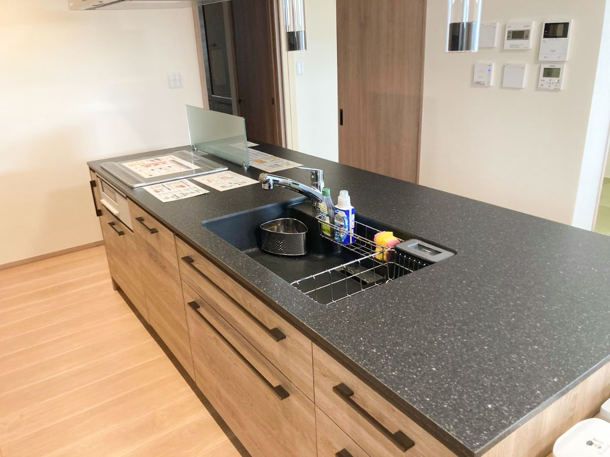 ラポールタウン名寄 モデルハウス 区画番号No.16 作業側の様子です。