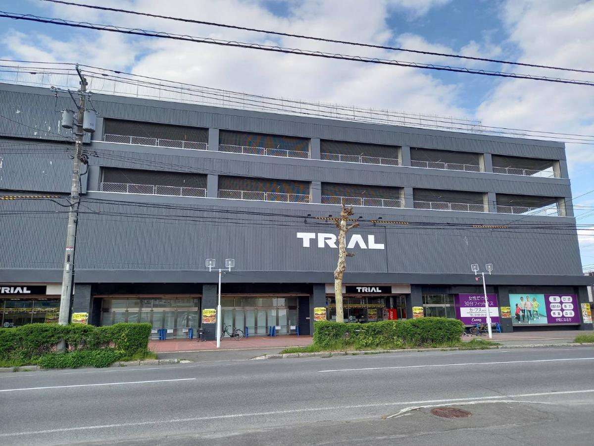 トライアルメガセンター旭川店まで約1.5km（徒歩19分）　セルフレジ機能付き買い物カートやAIカメラを導入した北海道初のスマートストア！