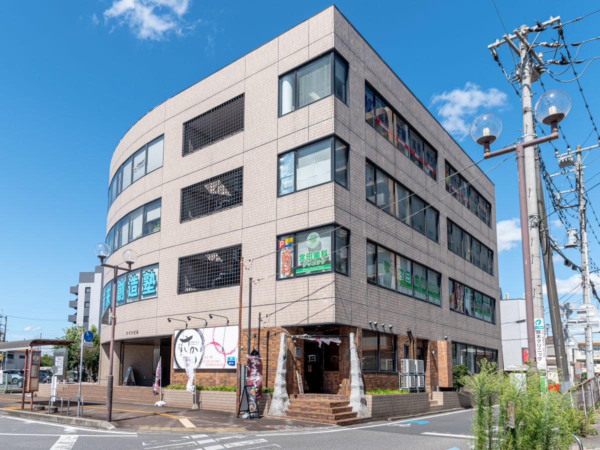宮田歯科クリニックまで約140m～240m（徒歩2分～3分）　この病院では、「なるべく痛くない治療・なるべく歯を削らない治療・なるべく歯を持たせる治療」を目標に診療しています。