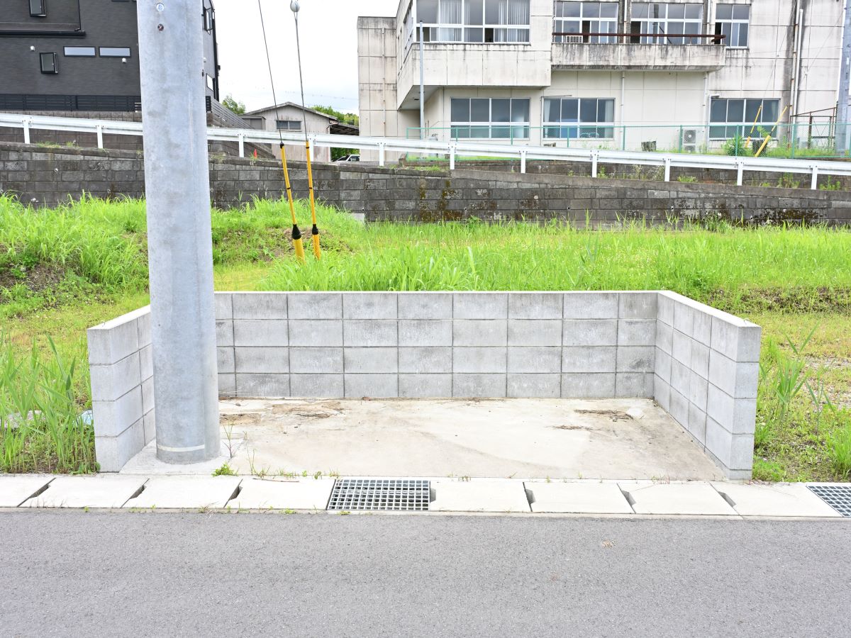 区画7付近　ごみ置き場　しっかりと整備されています。　