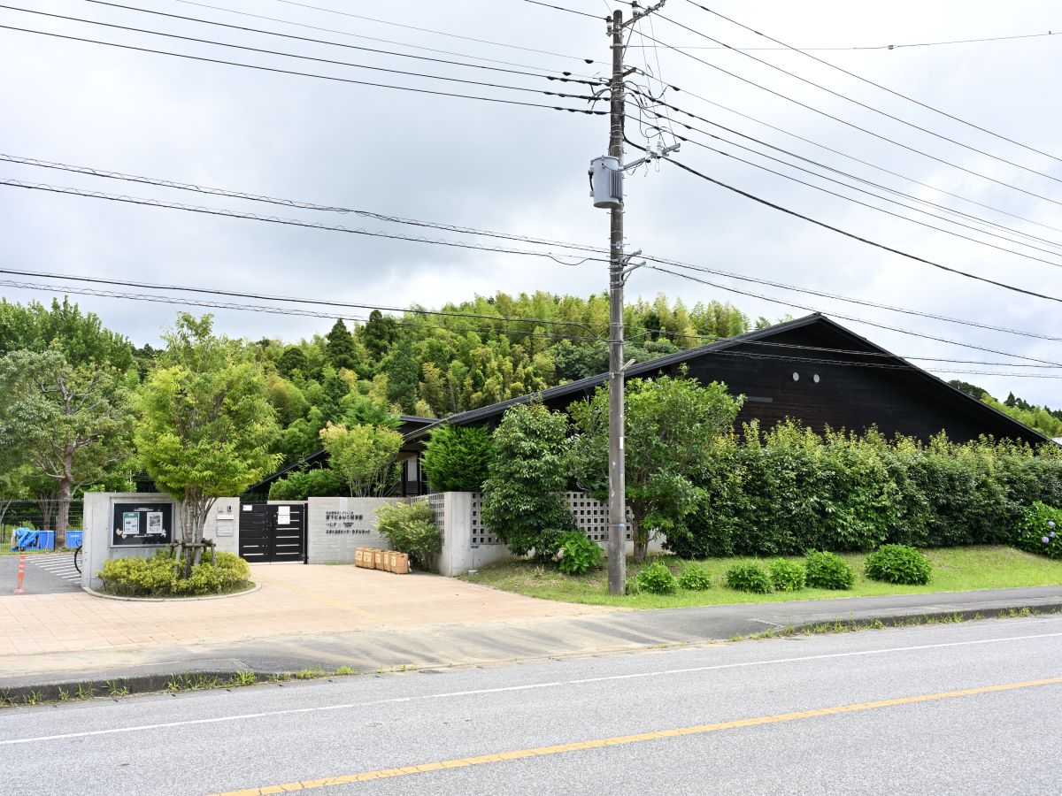 宮下どろんこ保育園まで約170m～240m（徒歩3分）　「年齢が違う子同士、障害の有無関係なく、どの子もやってみたいこと・思い通りにならないこと、すべて実際に経験する」ことを大切にしている園です。
【運営時間】7:00～20:00 (日・祝・年末年始を除く)