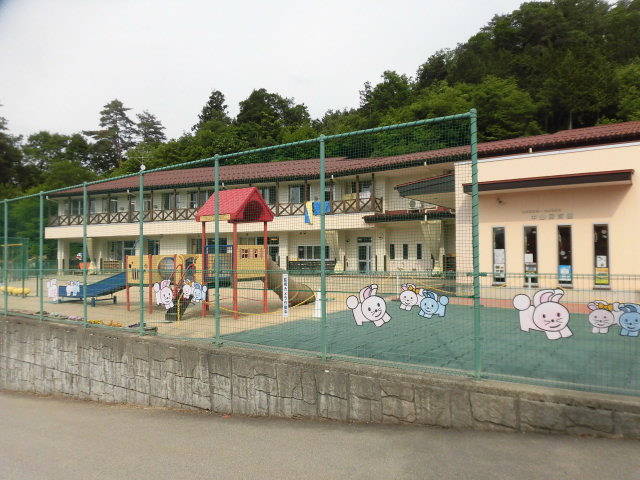 高山市下岡本町 モデルハウス 中山保育園まで約800m（徒歩10分）　0歳から5歳児クラスまであり、子どもたちの元気に遊ぶ姿がいつでもＷＥＢカメラで見守ることができます。