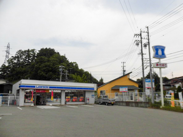 高山市下岡本町 モデルハウス ローソン下岡本店まで約400m（徒歩5分）　広い駐車場が魅力です。