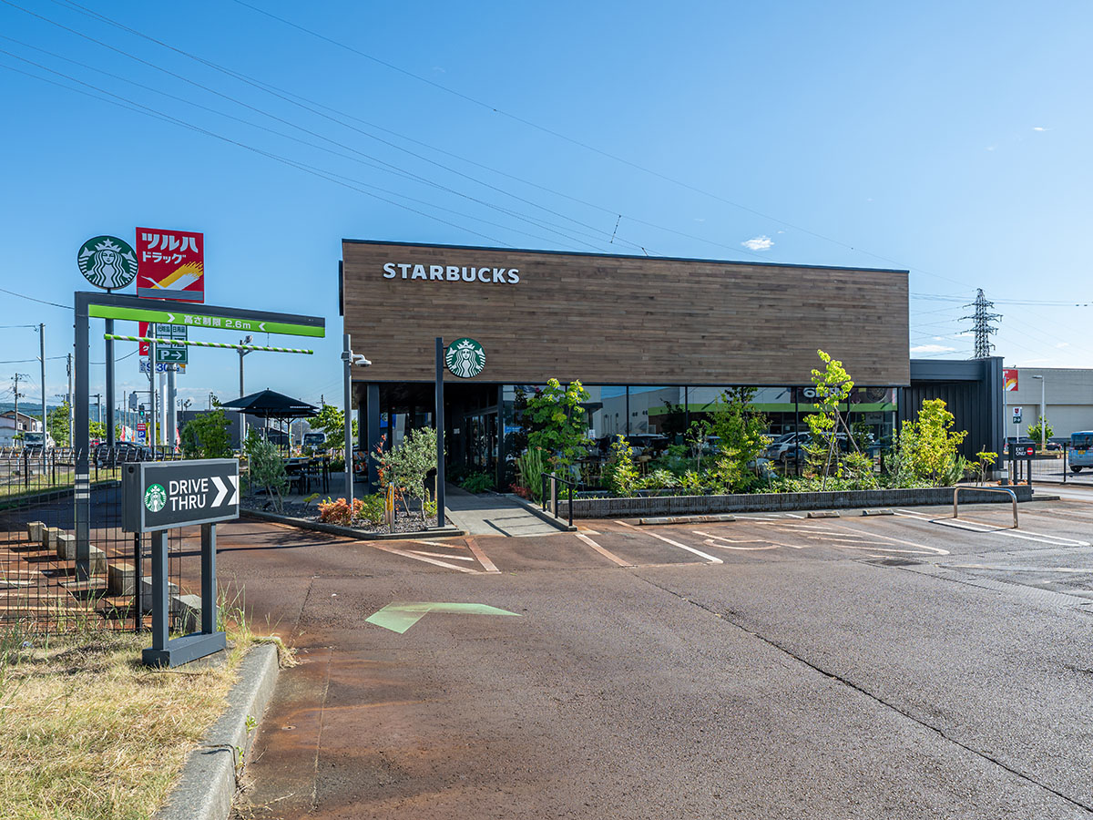 スターバックス コーヒー 三条東新保店まで約400m(徒歩5分) スターバックスコーヒーが徒歩圏内で嬉しいですね!