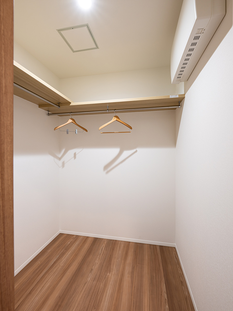 パークタウン曲渕分譲住宅 モデルハウス 区画番号No.10 ウォークインクローセットです。