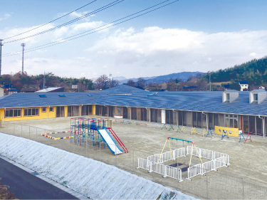 認定こども園　福島文化高子こども園まで約450m～500m（徒歩6分～7分）　こども園まで近く、共働きのご家庭も安心です！
※分譲地居住者様の優先枠はございません。お申し込み等に関しましては、各自治体へお問い合わせください。