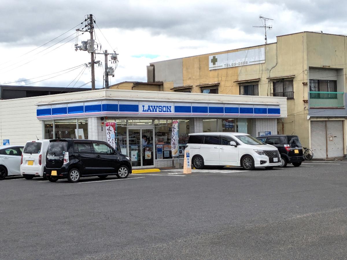 ローソン神辺十三軒屋店まで約350m（徒歩5分）　24時間営業のコンビニが近くあると安ですね。