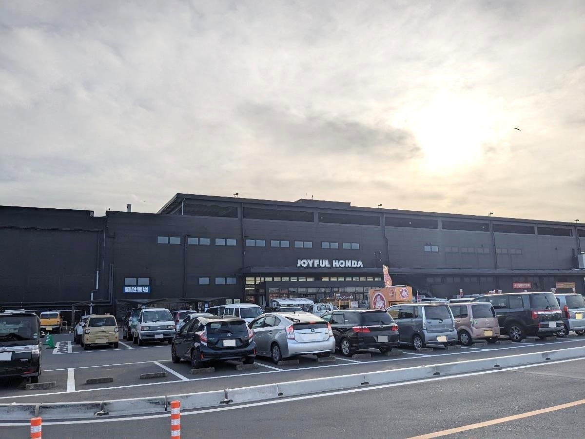 ジョイフル本田　富里店まで約900m（徒歩12分／車で約3分）　車で3分の立地で、ガーデニング、エクステリアなど各種資材充実！DIYの材料も調達しやすいですね。