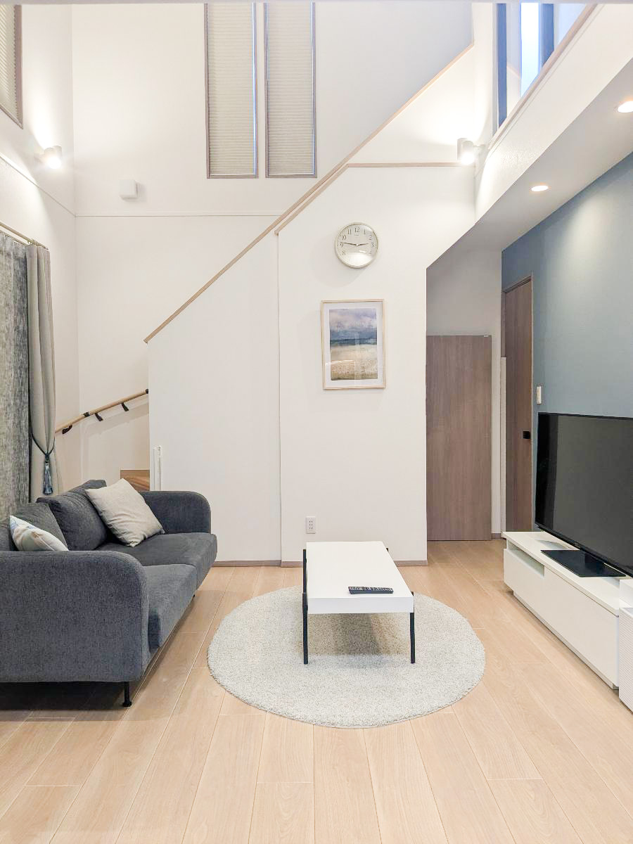 イイコトテラス成田並木 モデルハウス 区画番号No.10 吹き抜けがある開放感のあるリビング