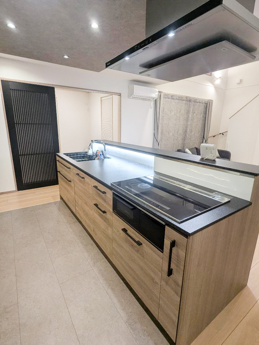 イイコトテラス成田並木 モデルハウス 区画番号No.10 大容量のフロントオープン食洗器つきキッチン