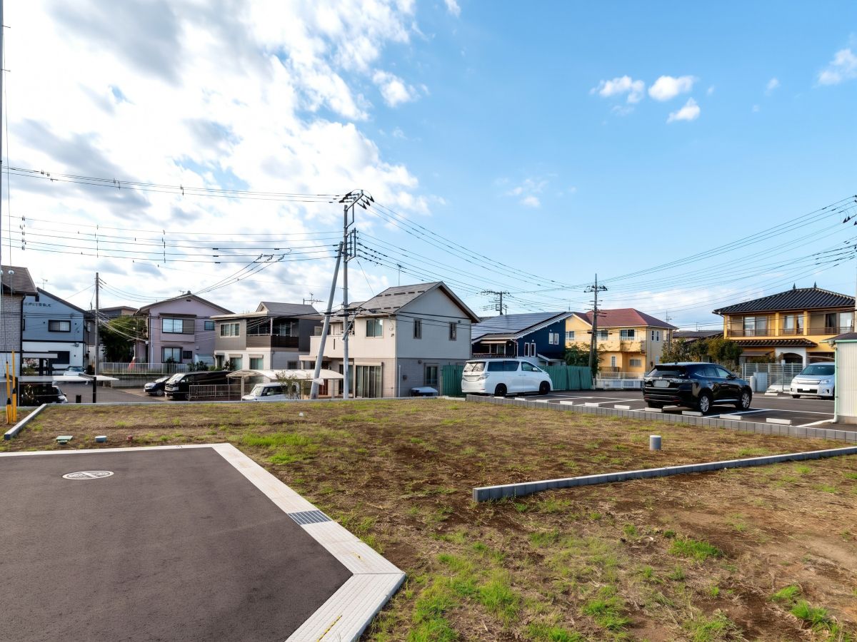 区画4：244.38㎡(73.92坪)　保育園や幼稚園が生活圏内にあり、子育て世代の方にもおすすめの分譲地です！　