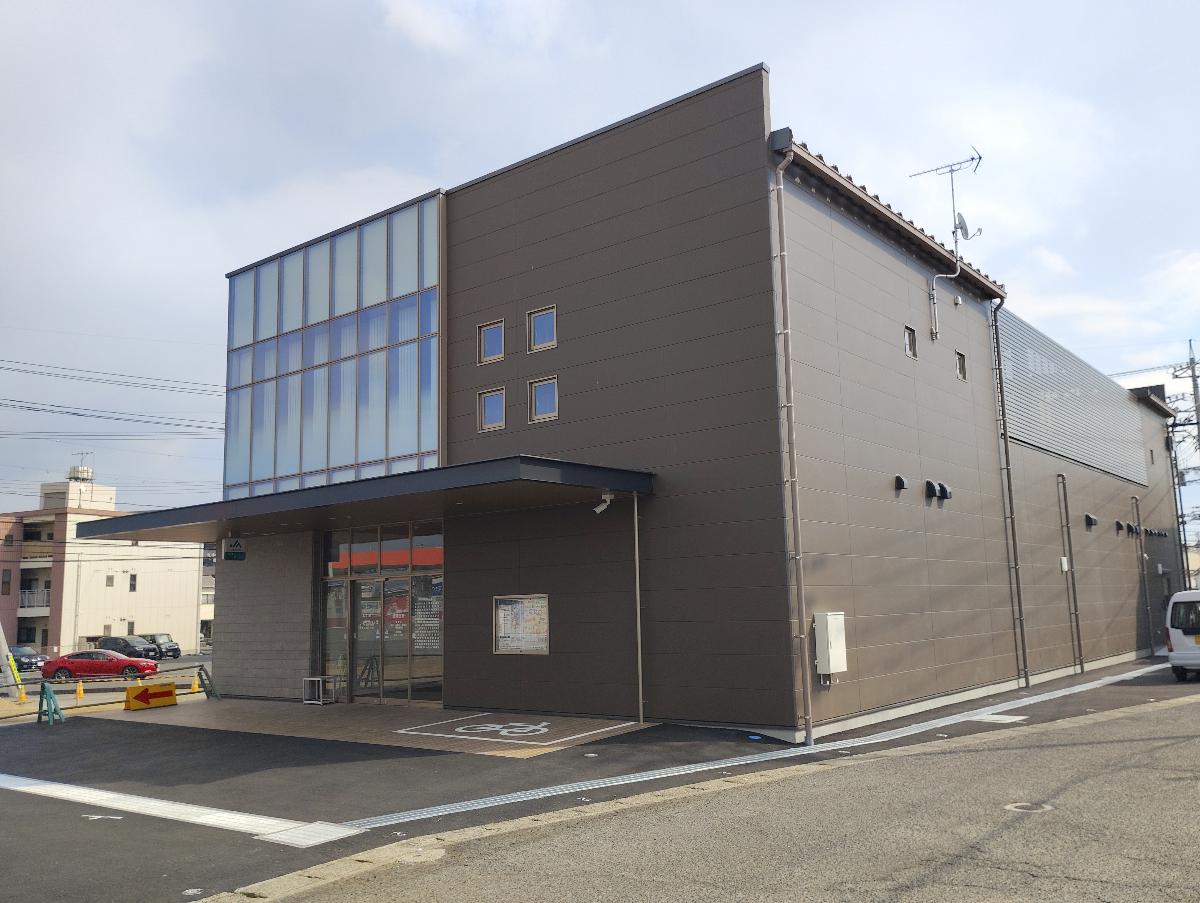 ＪＡ山口県 岩国南支所まで約630m（徒歩8分）　営業日　平日8：45～15：00　祝日を除く
ATMは平日8：45～19：00、土曜9：00～17：00