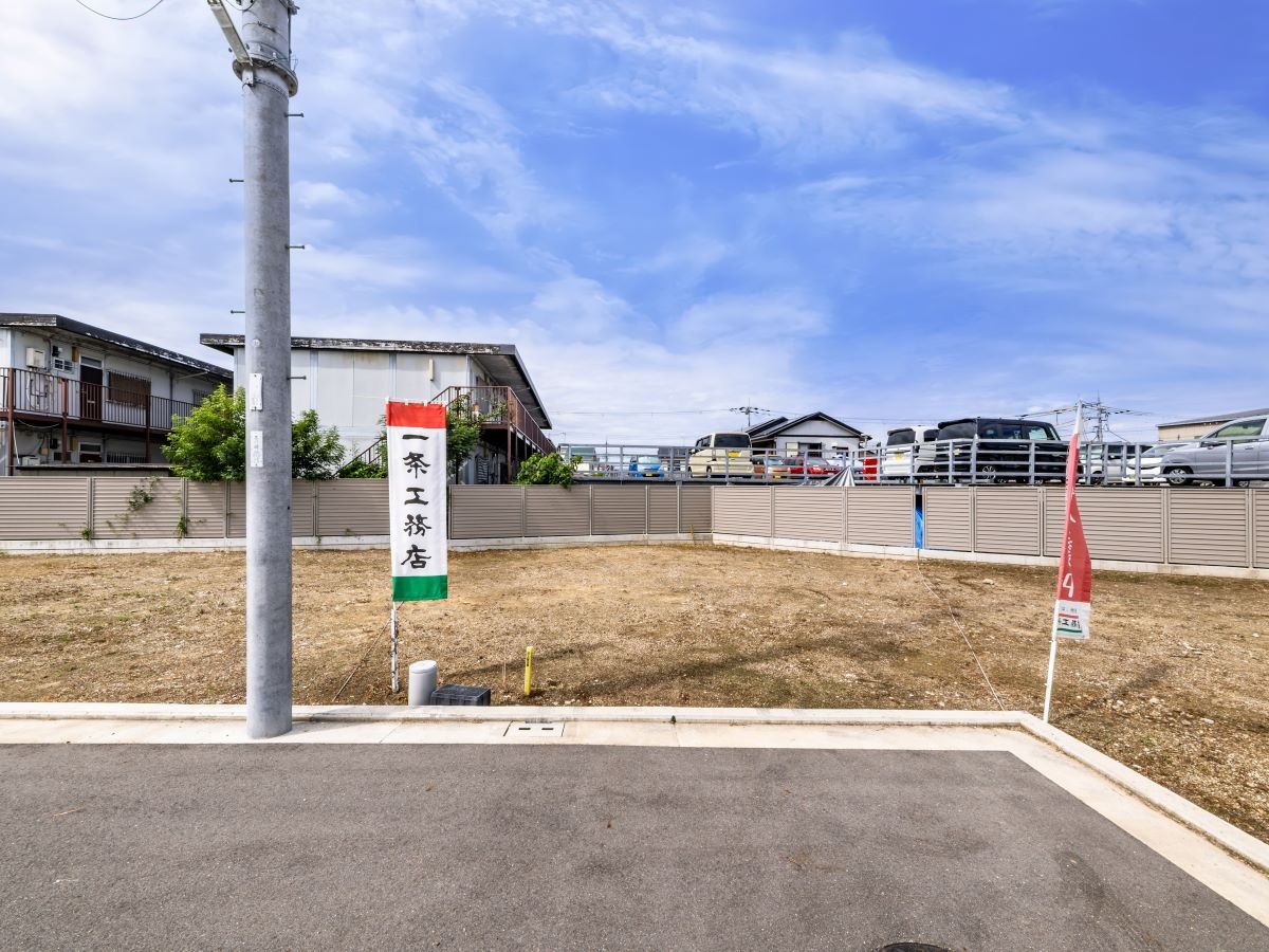 区画2-3：104.64㎡（31.65坪）　新たなコミュニティと、一条の住宅で叶える安心・快適な新生活！　