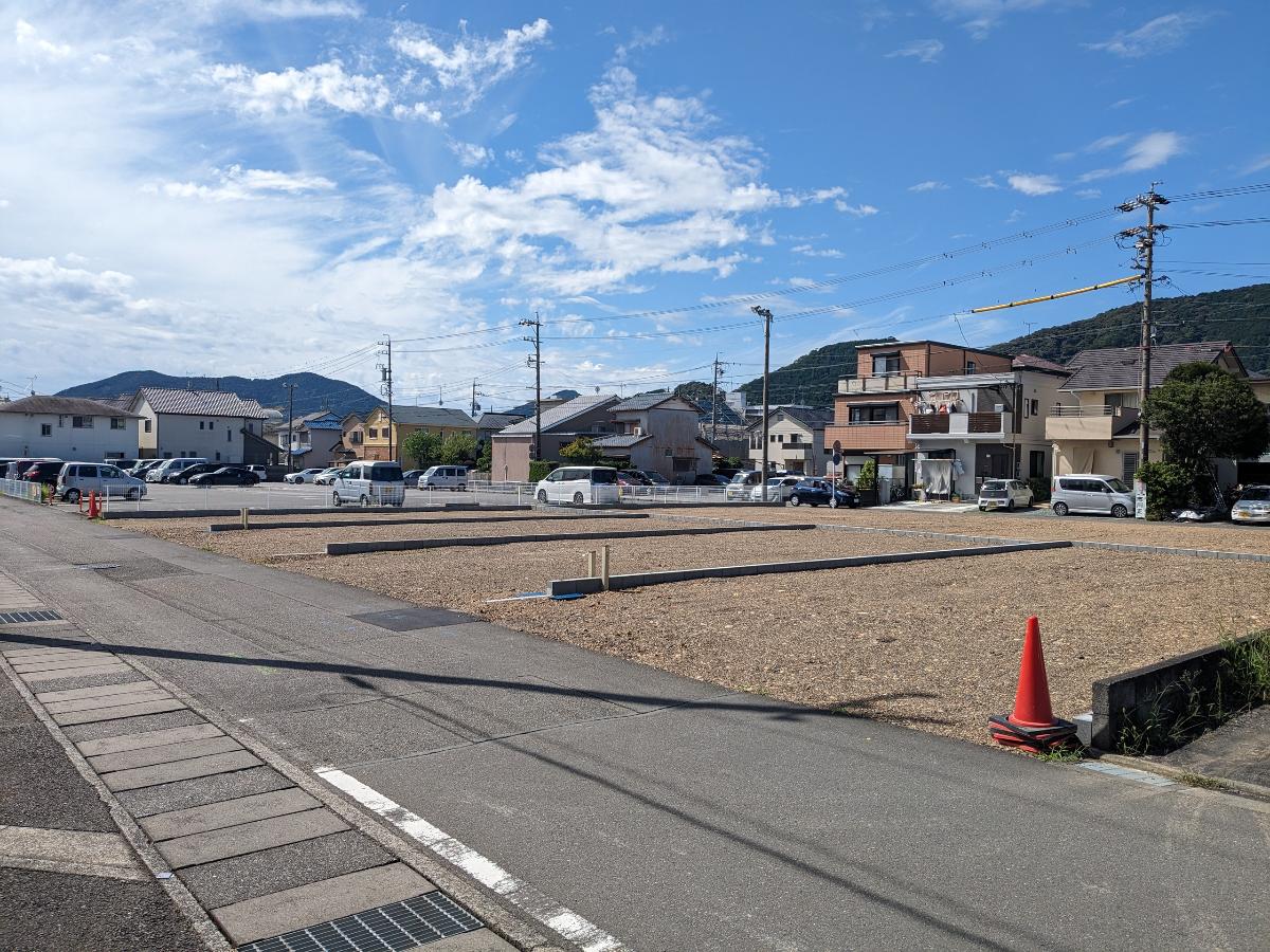 イイコトテラス新伝馬 土地 道路北側から撮影　