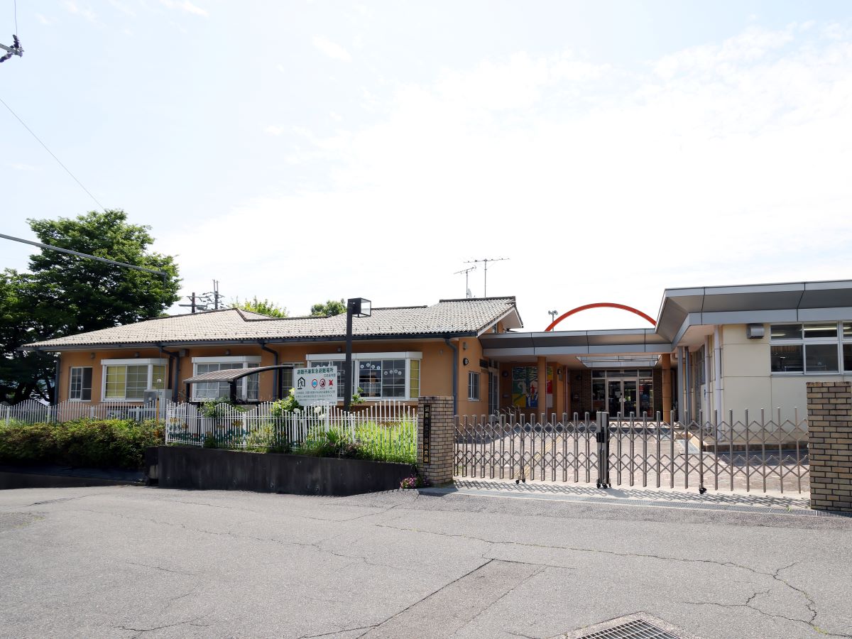 石部保育園まで約600m（徒歩8分）　明るくあたたかい雰囲気で子どもの成長を感じれる最寄りの保育園です♪
標準保育（月～金）：7:30～18：30