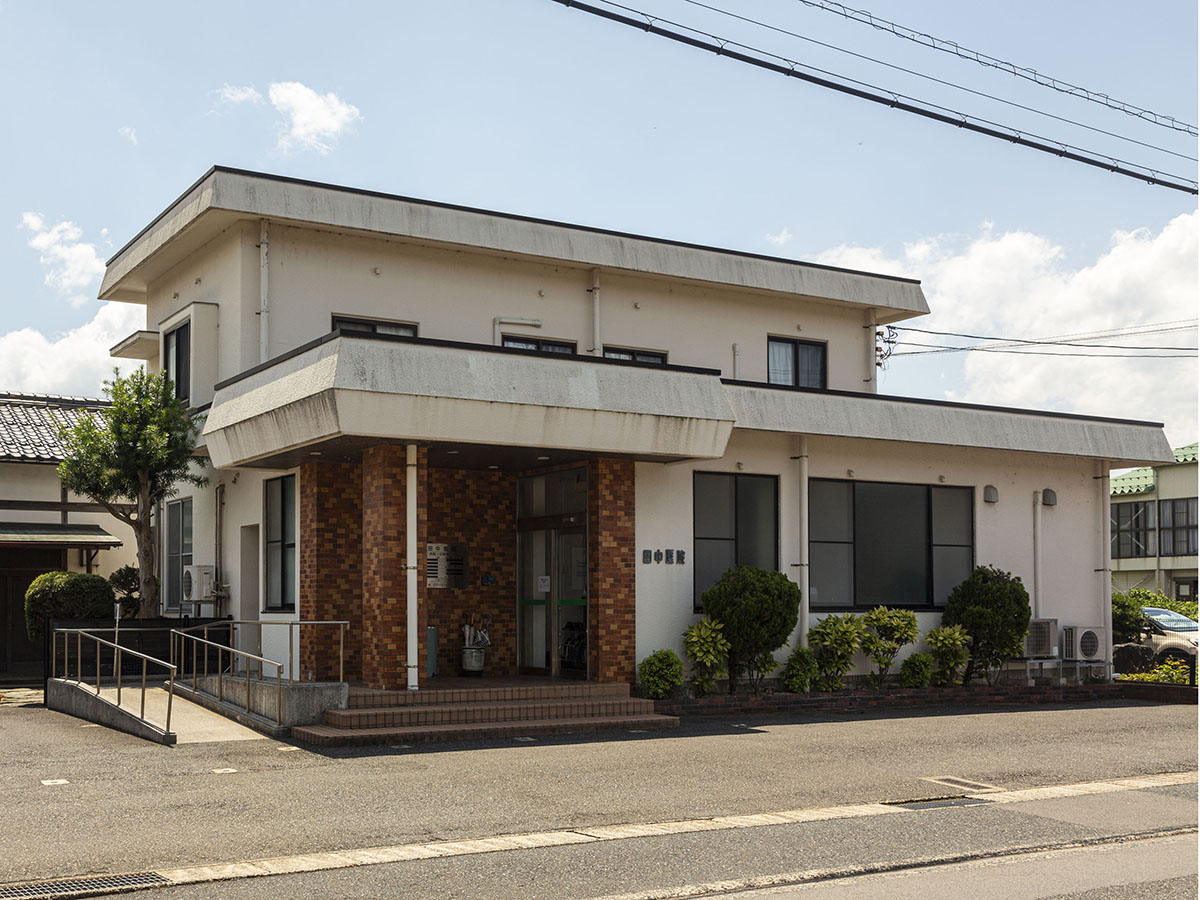 田中医院まで約1km（徒歩13分／車で約3分）　内科、小児科です。