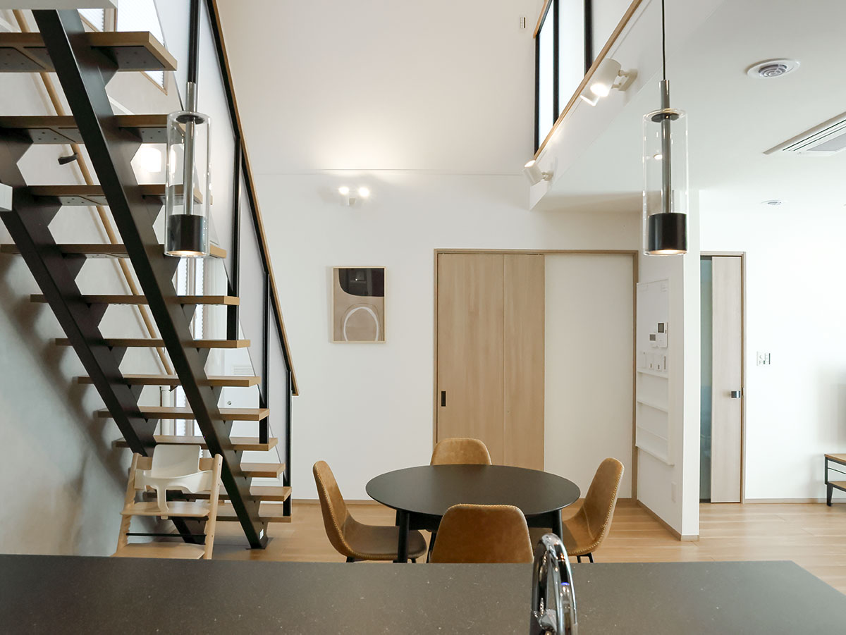 ダイニング横には洗面所があります。