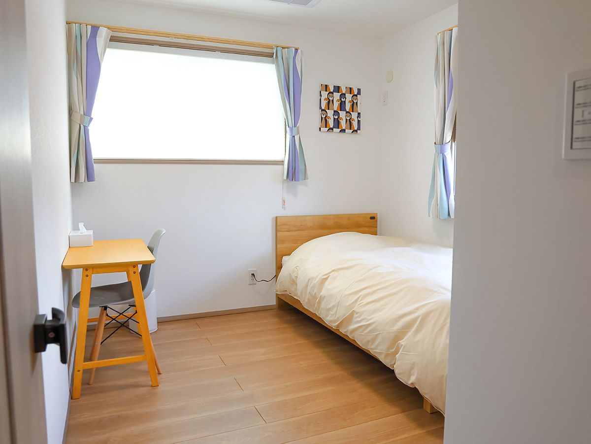 南西側の洋室です。