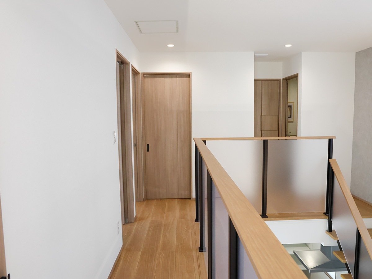 2F廊下の様子です。