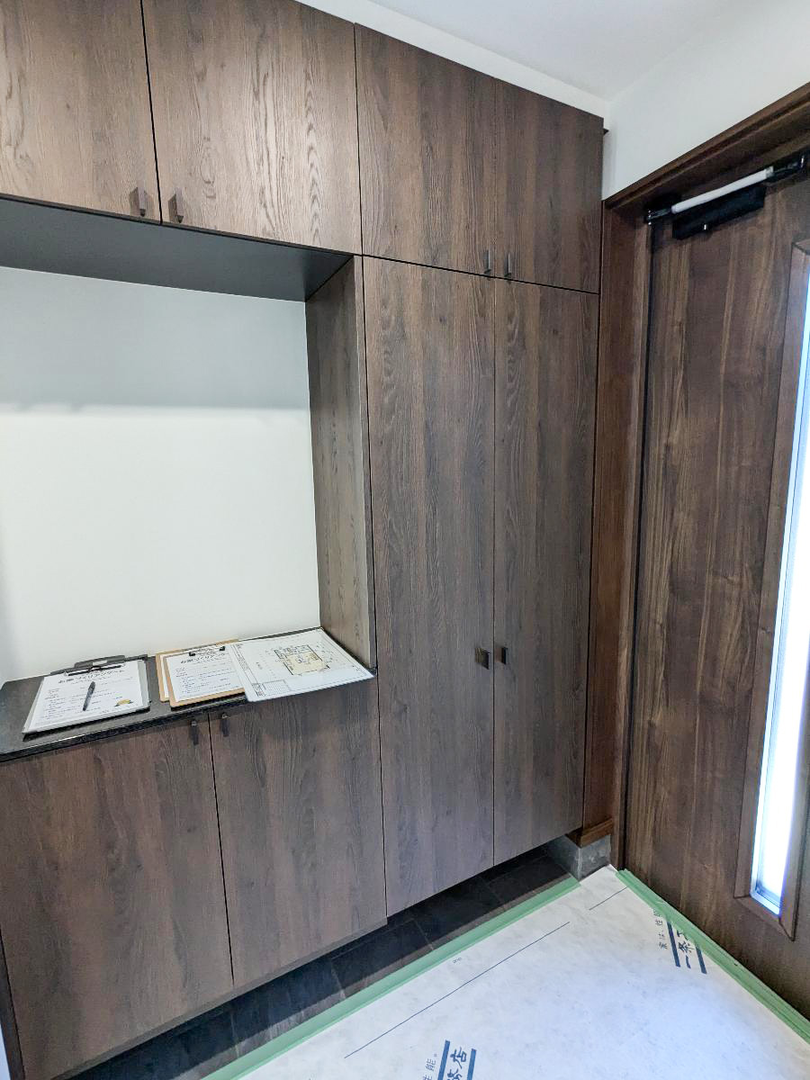 札幌市北区北２６条西１５丁目 モデルハウス 区画番号No.1 大容量のシューズボックスです。