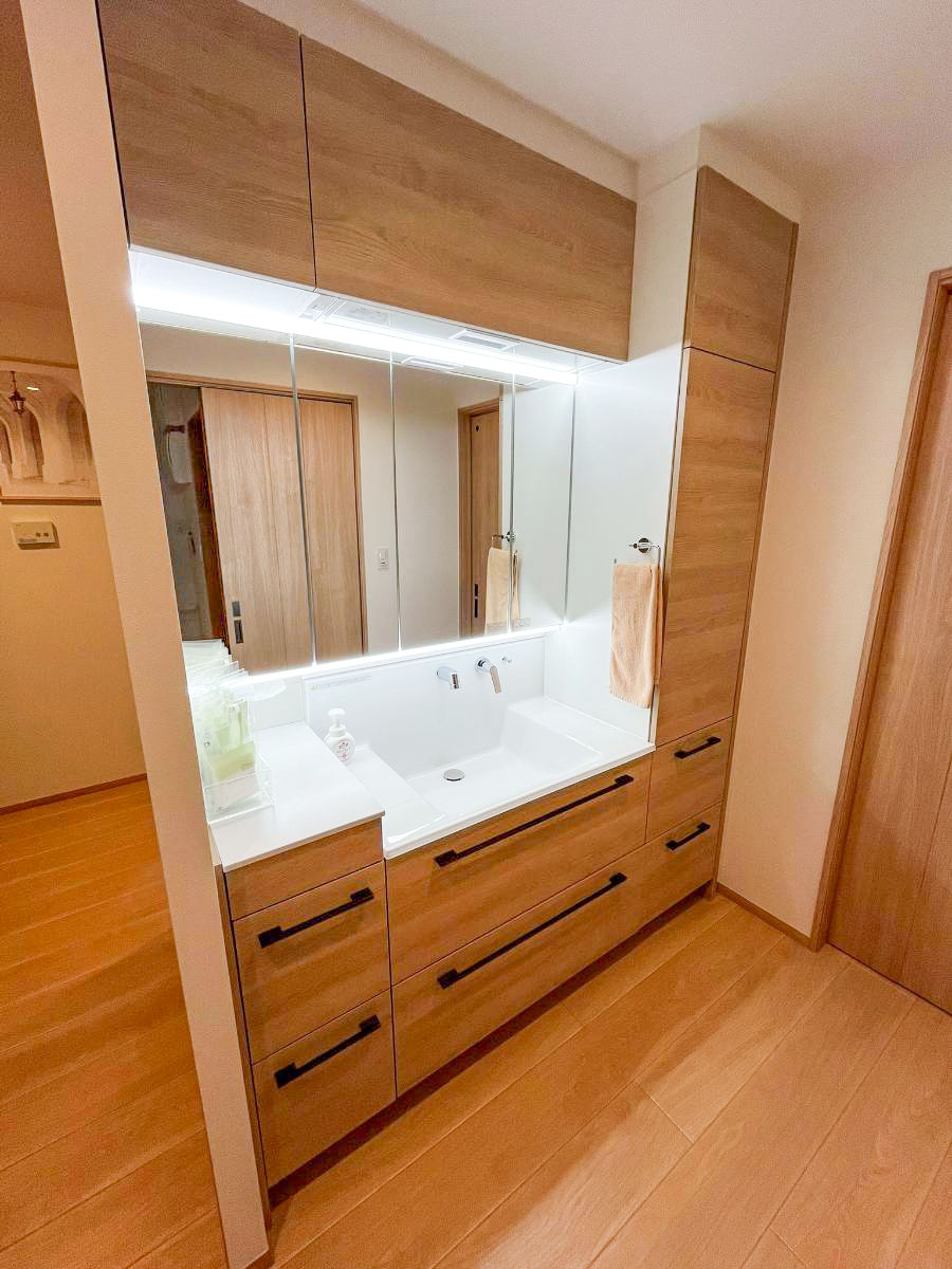 伊達市中道 分譲住宅 モデルハウス 区画番号No.6 収納量のある洗面台♪