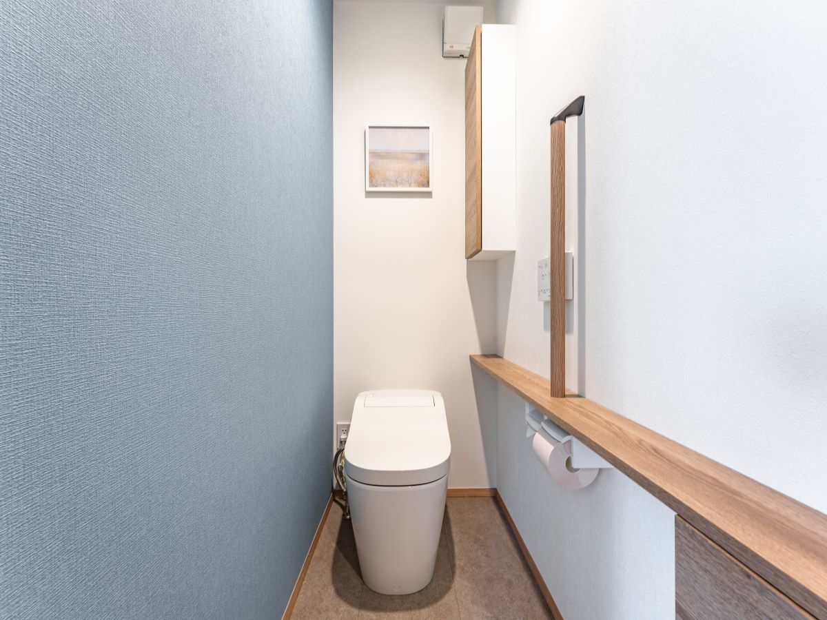 広陵町三吉 モデルハウス 区画番号No.宅地C 1Fトイレです。手すりもあり安心です！