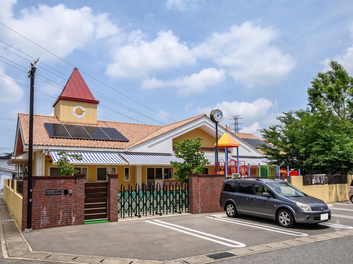 にこにこ保育園まで約2.2km～2.5km（車で約6分）　季節ごとの行事があり、行事のたびにお子様の成長を感じることがでますね！