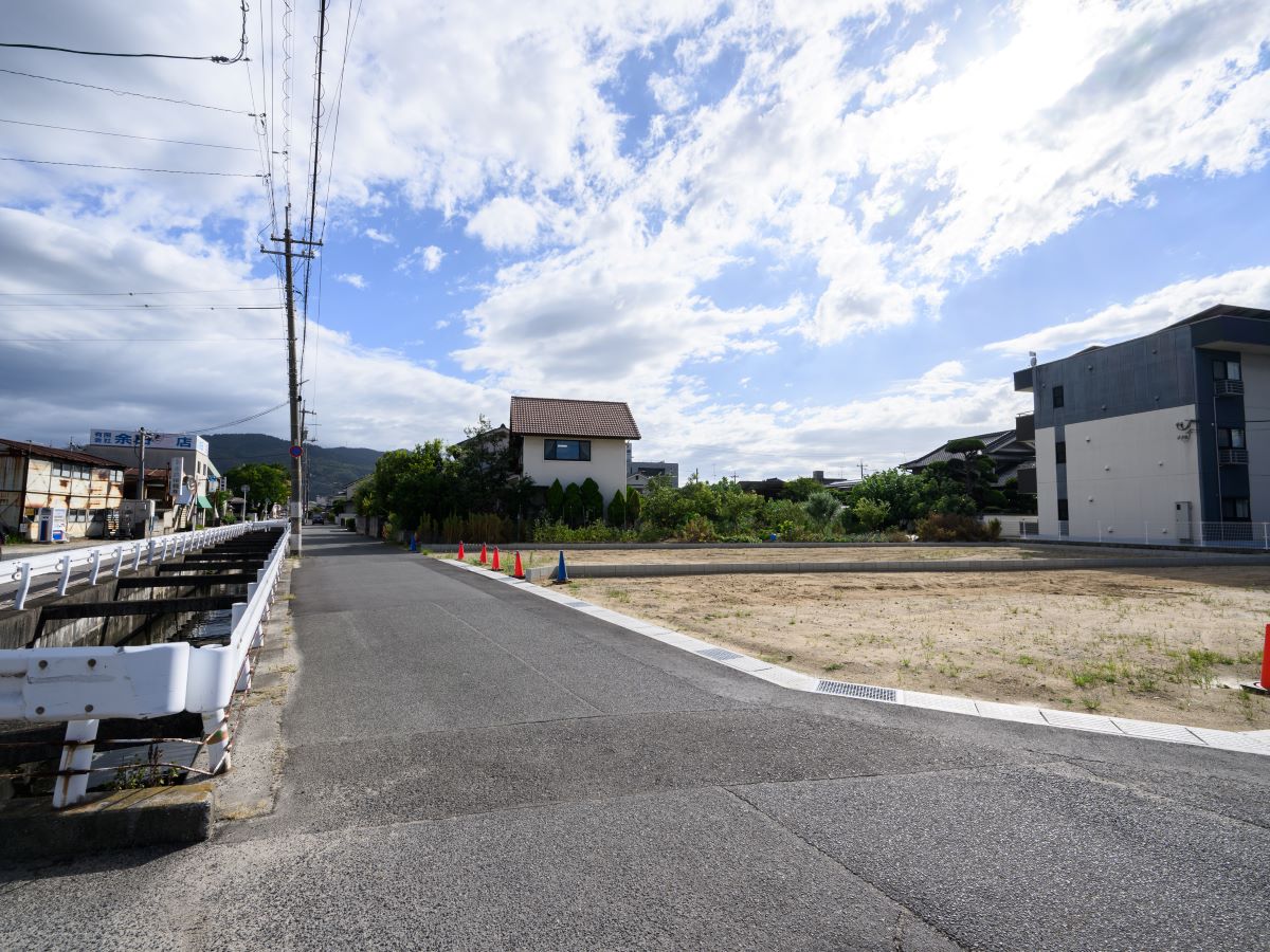穏やかな環境なのでゆとりある暮らしができます！(区画9付近から撮影)　