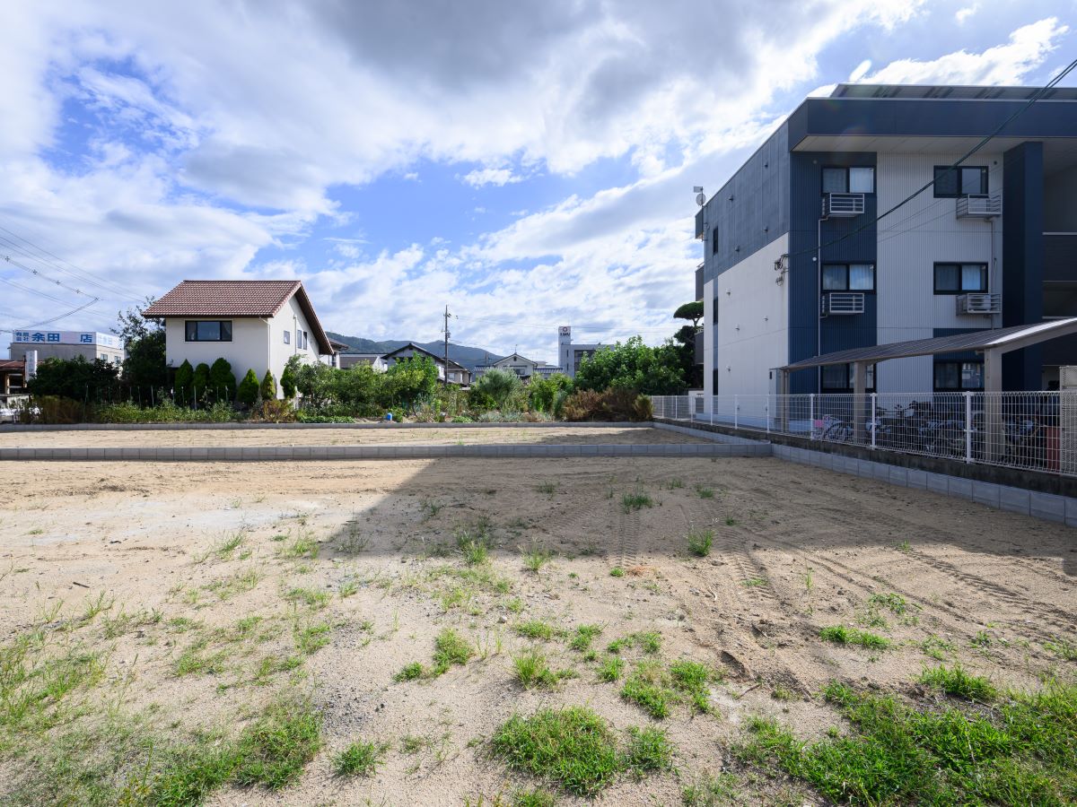 区画2：131.00㎡(39.62坪)　小学校まで徒歩10分で、無理なく通うことができます！　