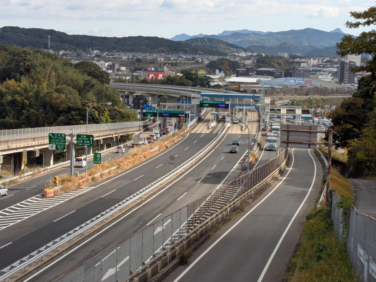 佐世保大塔ICまで約2.8km（車で約9分）　西九州自動車道の交通の要所。佐世保市街へのアクセスにスムーズです。