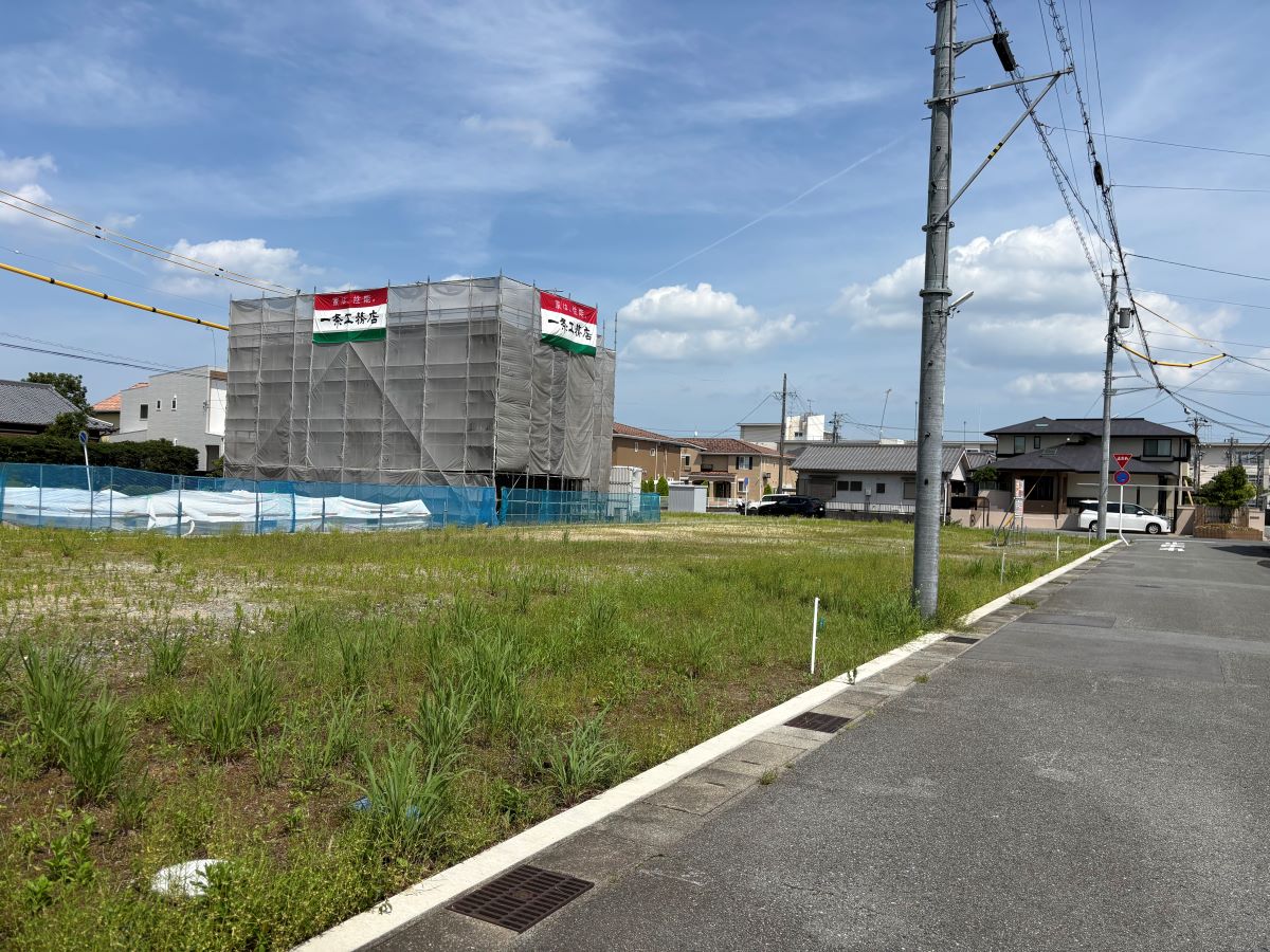 実際にお土地の様子を確認してみませんか。現地ご見学予約お待ちしております！※北西側から撮影　