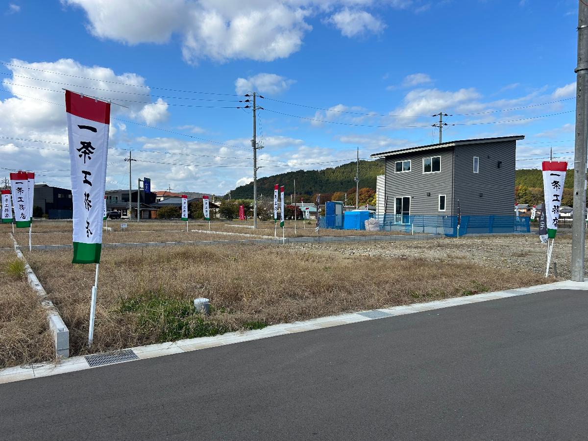 前面道路6mでゆったり♪　