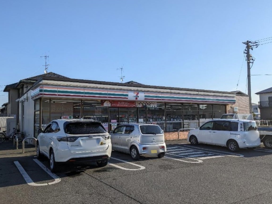セブン-イレブン福山多治米４丁目店まで約470m（徒歩6分／車で約3分）　24時間営業なので、急なお買い物に便利ですね。
