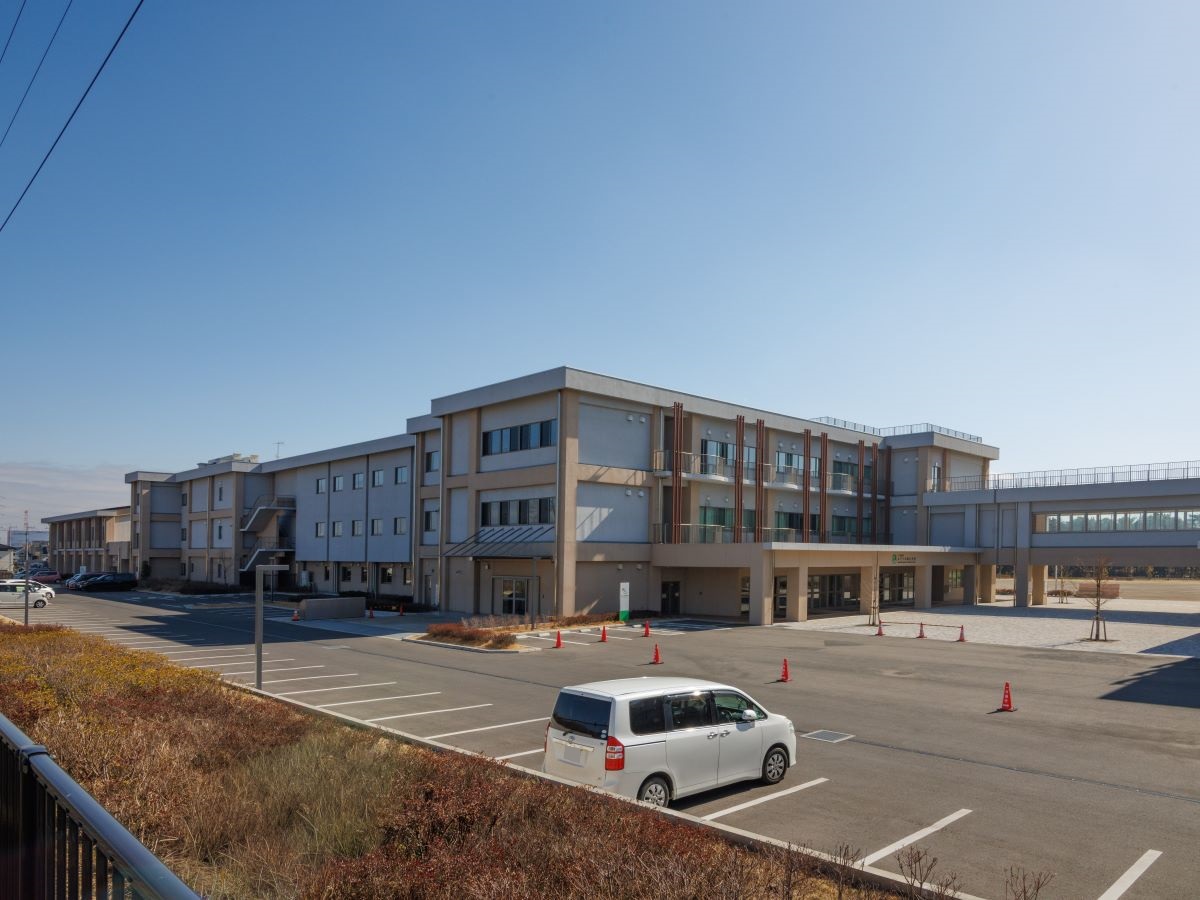 みどりの南小学校まで約550m～600m（徒歩7分～8分）　低学年のお子様も安心して通える距離にあり、お友達との登下校も楽しみですね！