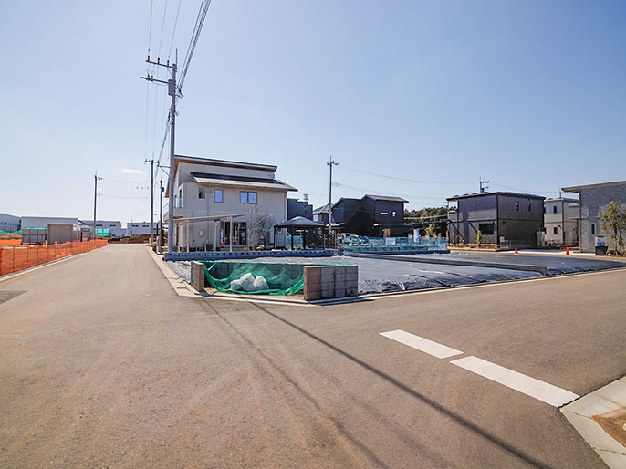 区画2　北・東側道路です。　