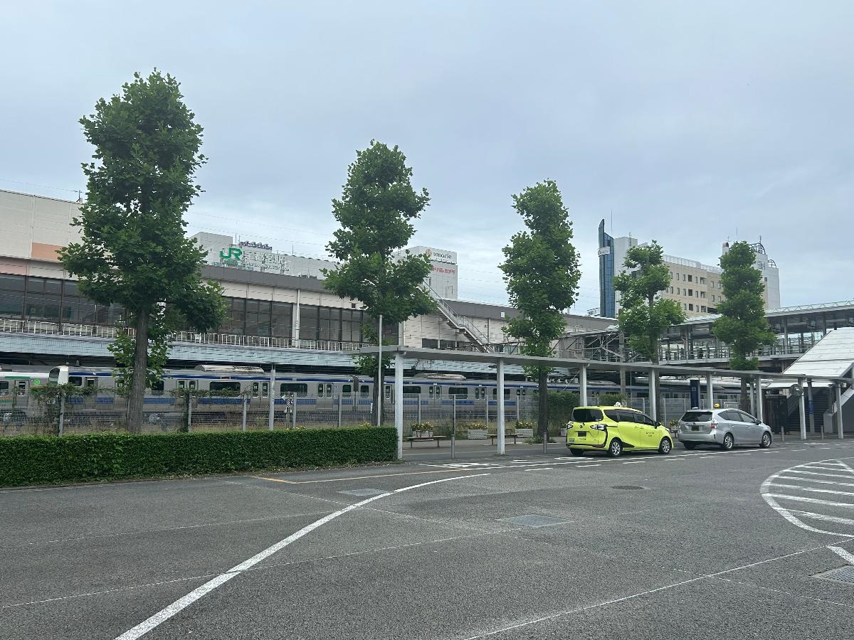 ＪＲ宇都宮駅まで約8.4km（車で約17分）　新幹線やLRT、日光、烏山など複数線があり商業施設等も充実しています。