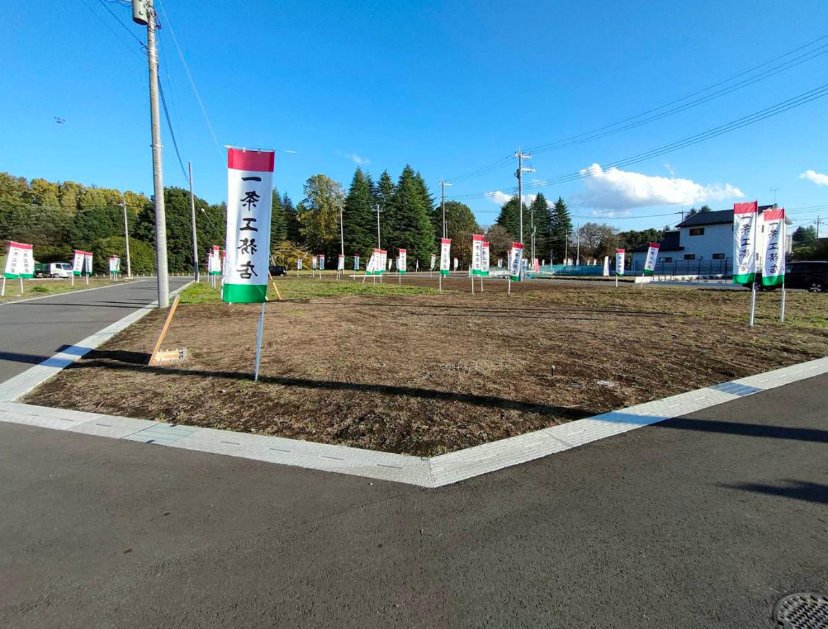 角地・整形地で設計の自由度もあり、日当たりや開放感も良いです。理想の家づくりをぜひご相談ください！　