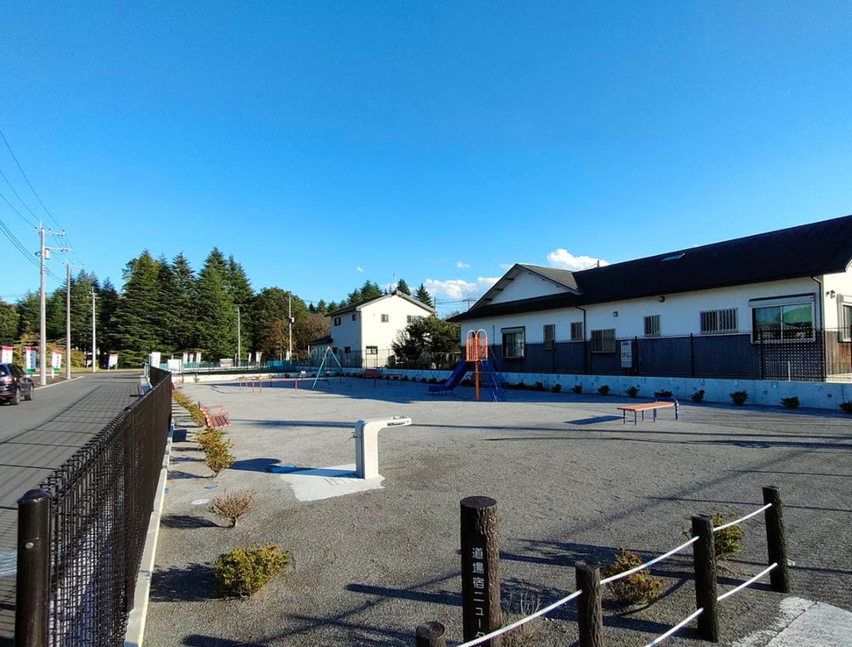 道場宿ニュータウン公園隣接！緑と遊び場に恵まれ、家族の笑顔があふれる分譲地です。　