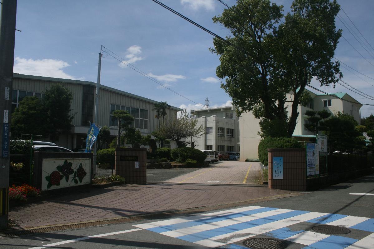 熊本市北区梶尾町 土地 北部東小学校まで約2.2km～2.3km（車で約3分）　かしこく、やさしく、たくましくを校訓とした、伸び伸びした学校です。