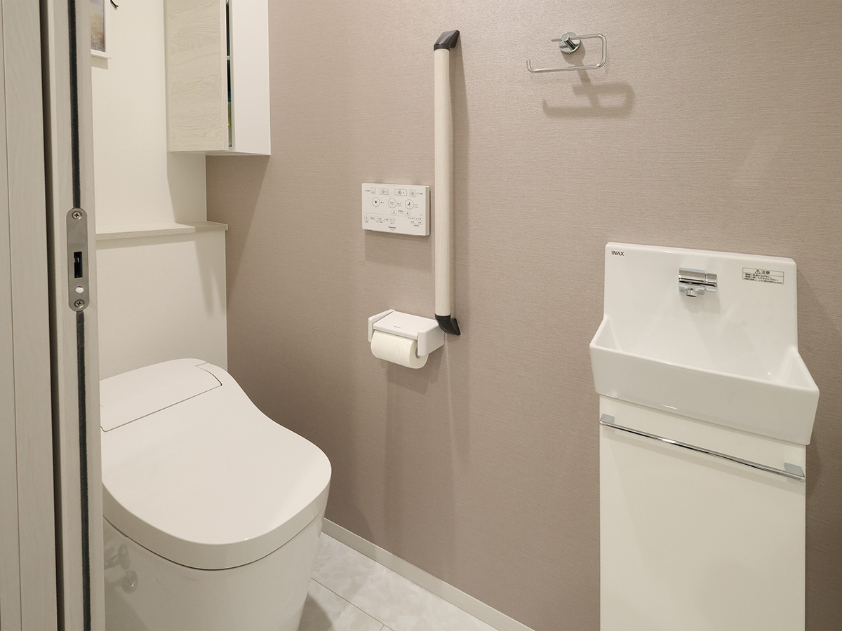 イイコトテラス湖南市三雲 モデルハウス 区画番号No.17 1Fトイレです。