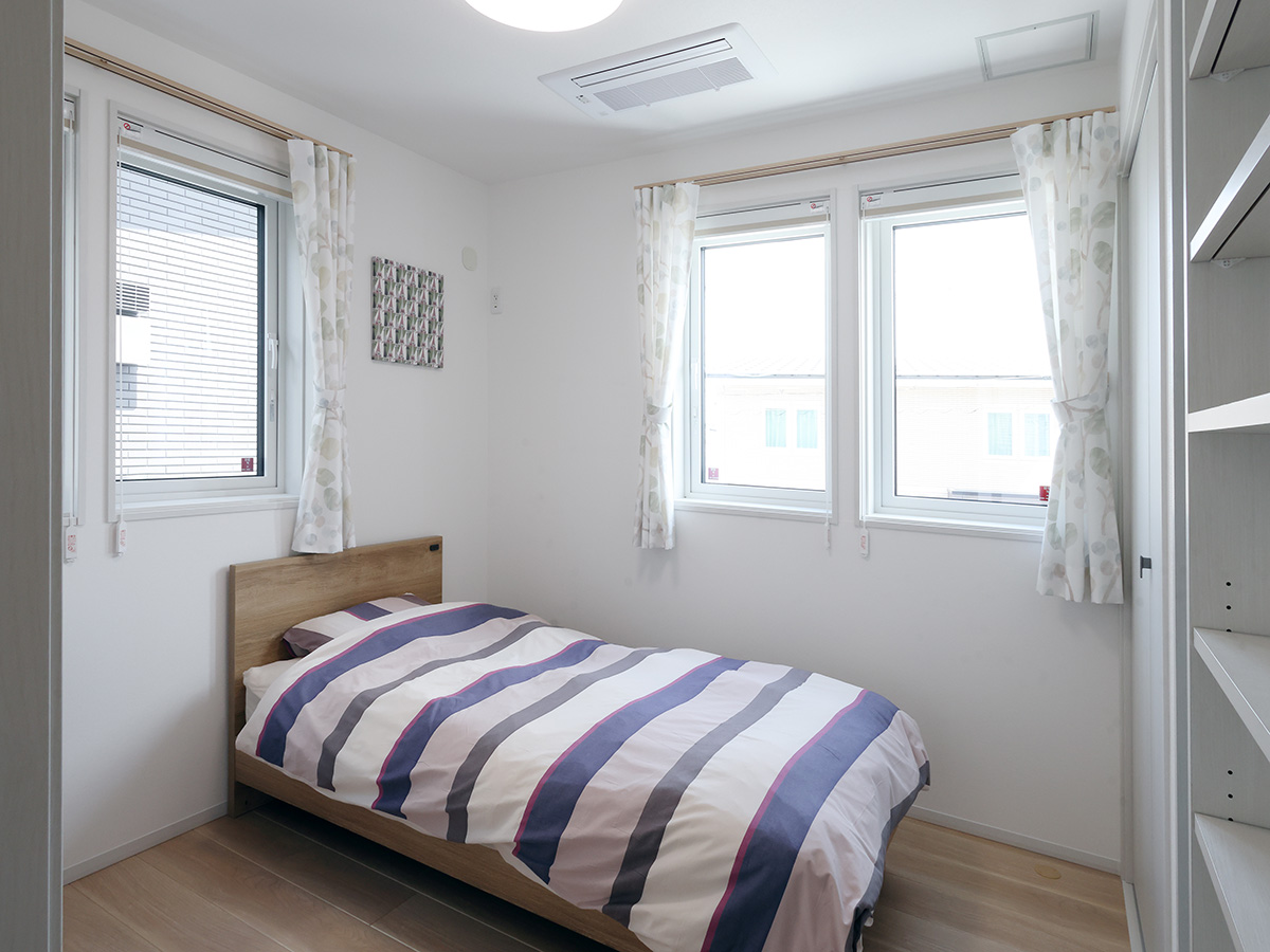 イイコトテラス湖南市三雲 モデルハウス 区画番号No.17 子ども部屋にもできる洋室です。
