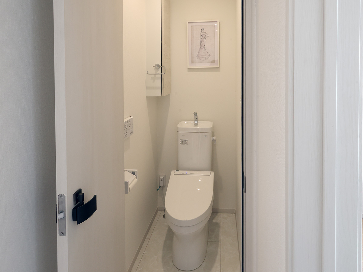 イイコトテラス湖南市三雲 モデルハウス 区画番号No.17 2Fトイレです。