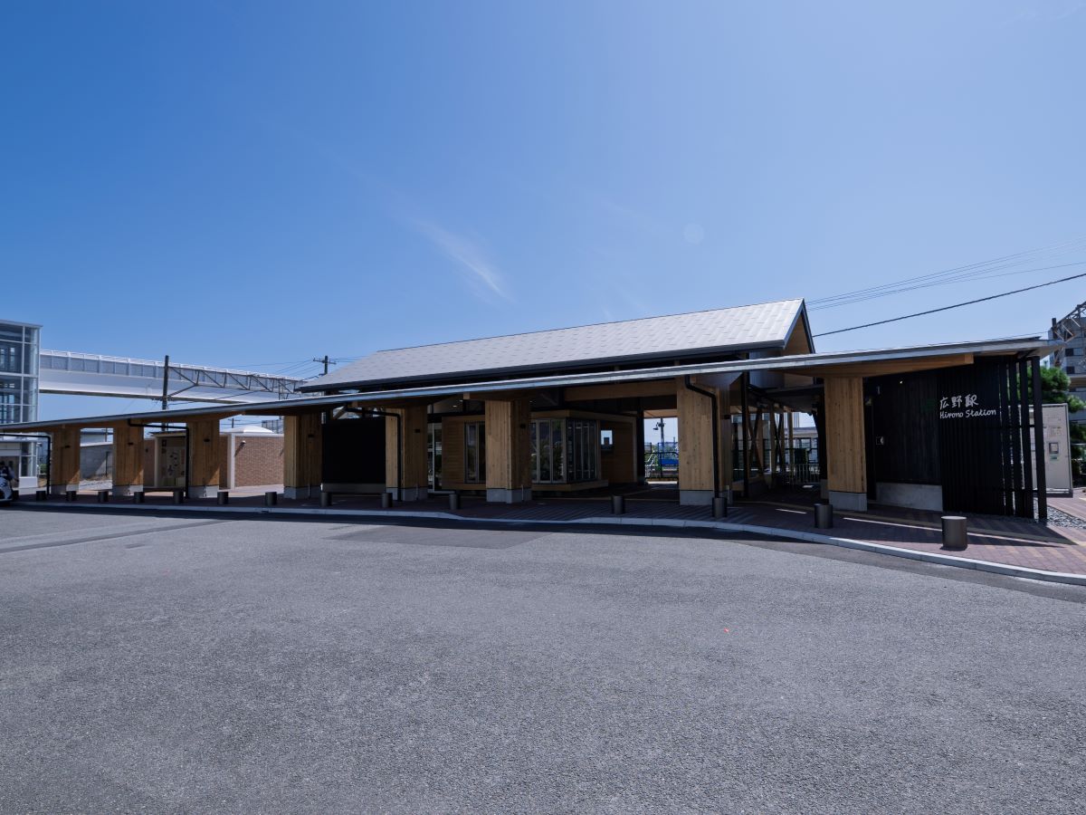 JR広野駅まで約1.1km（徒歩14分）　特急も停車し、いわき駅まで直通で20分圏内でアクセスも快適。毎日の通勤・通学に便利です。※最新の時刻表は運行会社様のHPなどをご確認ください。
